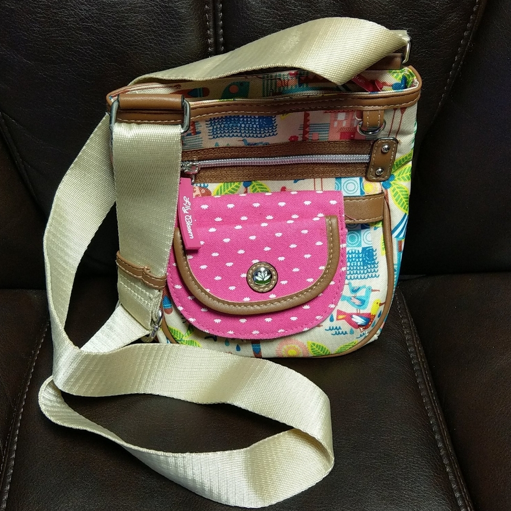 Lily Bloom beach cross body with snap on wallet